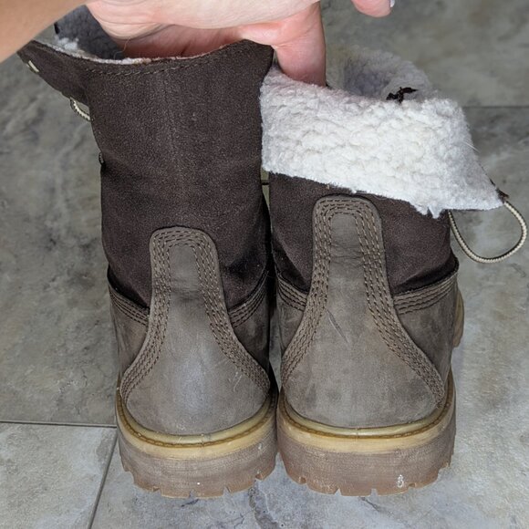 Timberland Teddy Fleece Fold Down Boots (women's 7) - Picture 5 of 11